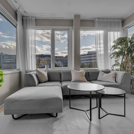 Northstay - Harbor Mountain View Apartment Tromsø
