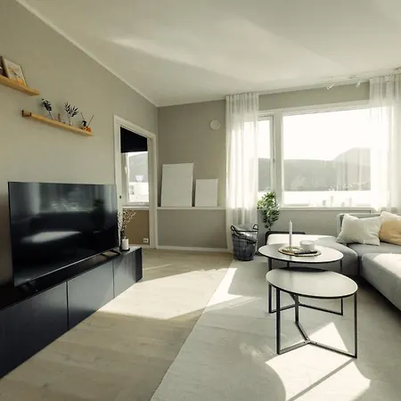 Northstay - Harbor Mountain View