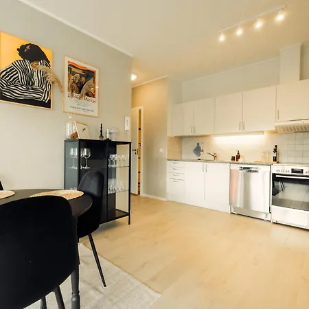 Sentrumsnaer Med Havutsikt * Tromsø